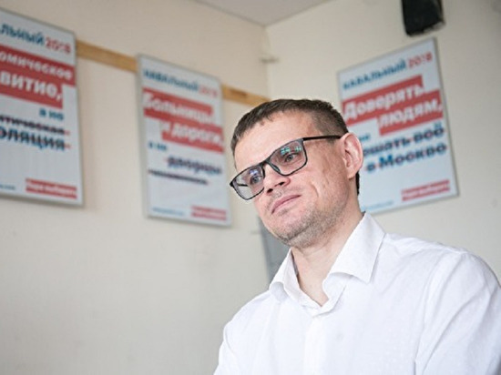 В екатеринбургский штаб Навального пришли силовики В екатеринбургский штаб Навального пришли силовики