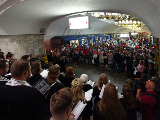 Камерный хор «Нижний Новгород» выступил в метро