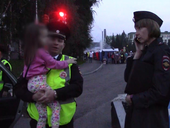 Заблудившуюся в городе пятилетнюю девочку в Гурьевском районе вернули родителям