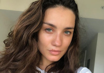 Певица и звезда «Фабрики звезд-5» Виктория Дайнеко опубликовала в Instagram фото в зеленом платье, и похвасталась своей фигурой, напомнив, что родила ребенка всего два месяца назад
