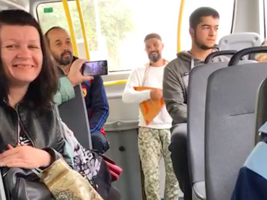 В Туле обстреляли автобус №18 с известным балагуром-юмористом