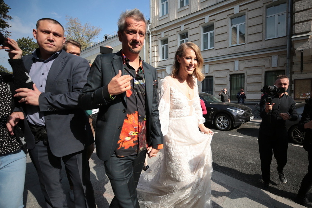 Богомолов и собчак последние новости на сегодня. Свадьба Ксении Собчак и Константина Богомолова.