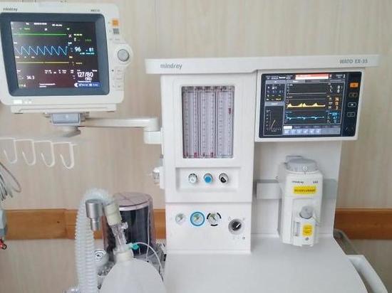 Пять больниц Мурманской области получили дыхательные аппараты