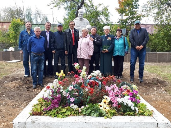 Казахи перестраивают воинский мемориал в Тверской области