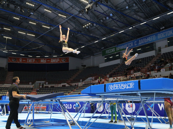 Комсомольчанка взяла "серебро" на чемпионате России по прыжкам на батуте