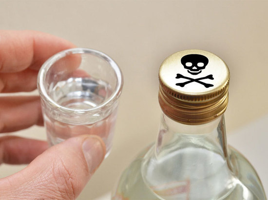 Четыре человека выпили неизвестную жидкость и умерли в Тверской области