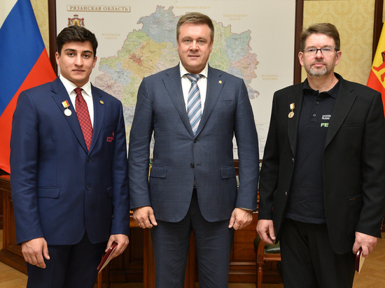 Любимов поздравил рязанца с успешным выступлением на WorldSkillsKazan 2019