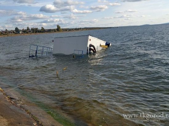 В Братском водохранилище утонула новая насосная станция