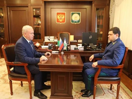 Председатель Курултая Башкирии встретился с кандидатом на пост прокурора