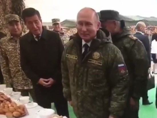 Владимир Путин покинул место учений под Оренбургом