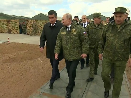 Президент России Владимир Путин оценил учения  «Центр-2019» в Оренбуржье