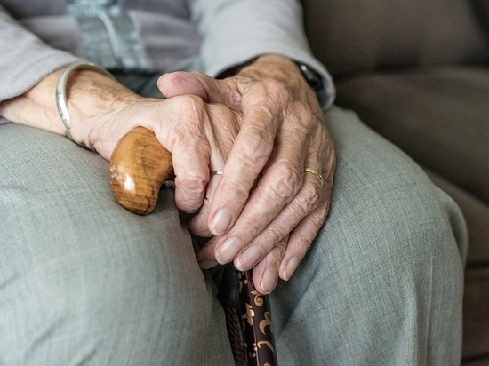 Страдающую провалами в памяти пенсионерку разыскивают в Чите