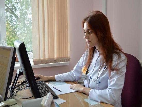 Больницы Тюменской области пополнились молодыми специалистами