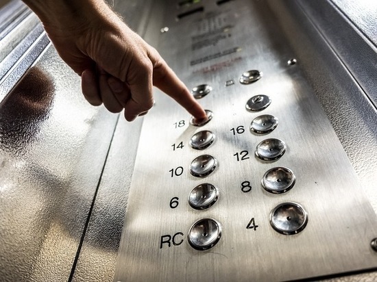 Лифты заменили в трех домах в Чите и Дарасуне