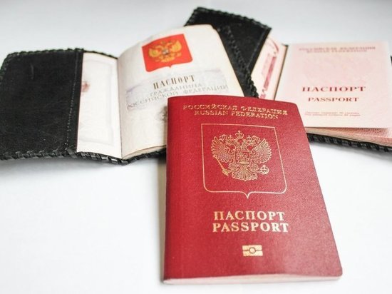 Очереди за паспортами не уменьшаются