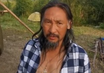 Пока якутский шаман Александр Габышев, выдворенный на родину с пути в Москву, сидит дома под подпиской о невыезде, публика продолжает обсуждать его «магические методы»