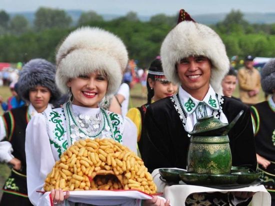 Хабиров в Москве рассказал о подготовке к проведению Всемирной фольклориады