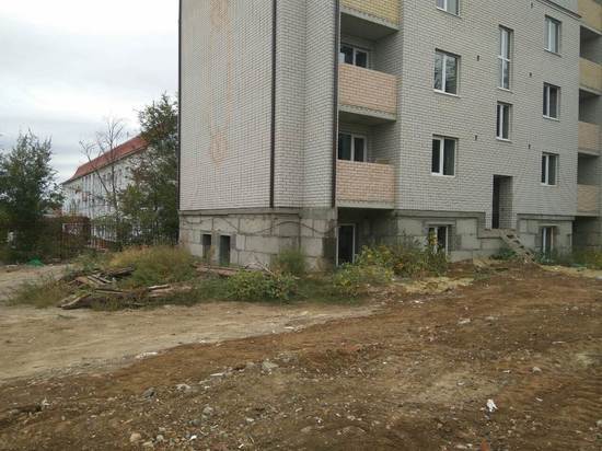 Строительство еще двух проблемных домов в Калмыкии взято на строгий контроль