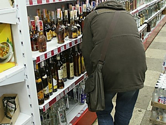 Житель Новотроицка украл из магазина водку за 900 рублей