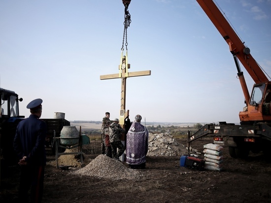 Под Тулой в память о явлении Николая Чудотворца установили крест