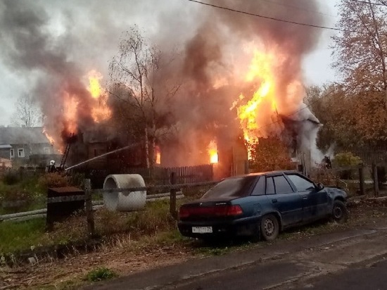 Взрыв газа полностью уничтожил дом на окраине Архангельска