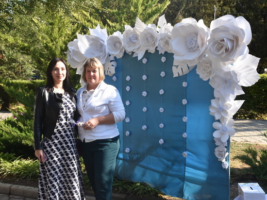 В Евпатории прошла благотворительная ярмарка "Белый Цветок"