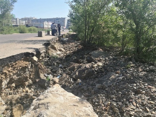 Власти Читы до сих пор не отремонтировали дорогу между ГРЭС и КСК