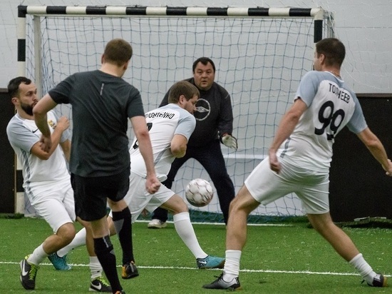 Жители Фестивального микрорайона обыграли мэрию Краснодара в футбол