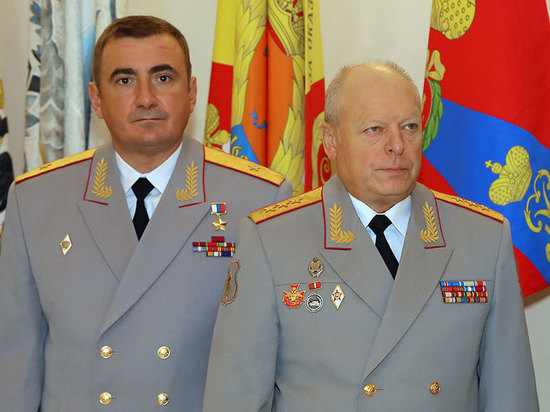 Алексей Дюмин поздравил сослуживцев из Сухопутных войск с праздником