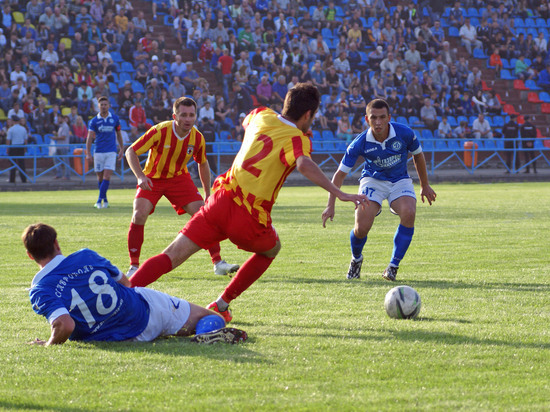 Владикавказские футболисты побеждают в шести матчах подряд
