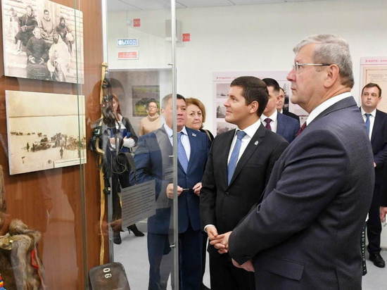 Губернатор ЯНАО поделился впечатлениями от нового здания госархива