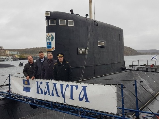 Калужские депутаты навестили подводников легендарной "Калуги"