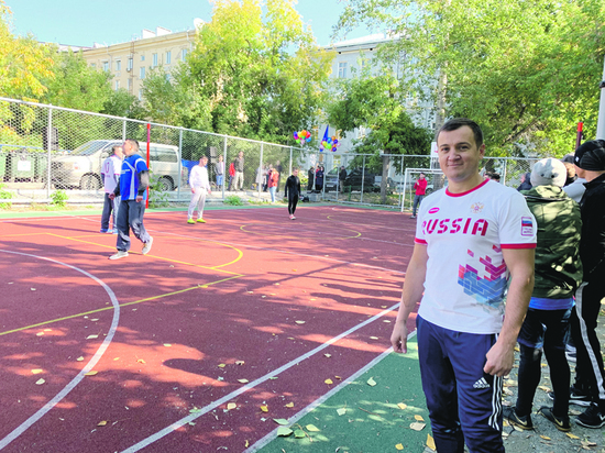 Старой спортивной площадке на Садовой дали новую жизнь