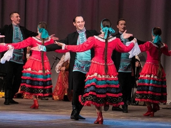 С сегодняшнего дня начинаются гастроли Серверного русского народного хора в Армении