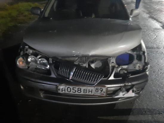 В Новом Уренгое отечественная машина сбила двух человек