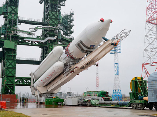 Омский завод будет выпускать десять ракет в год