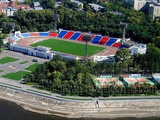Сдачу восточной трибуны на стадионе имени Ленина в Хабаровске вновь отложили