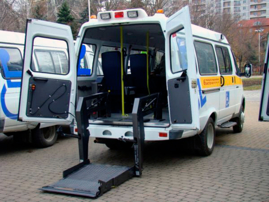 Кузбасс приобрел 15 спецавтомобилей для доставки маломобильных граждан до больниц