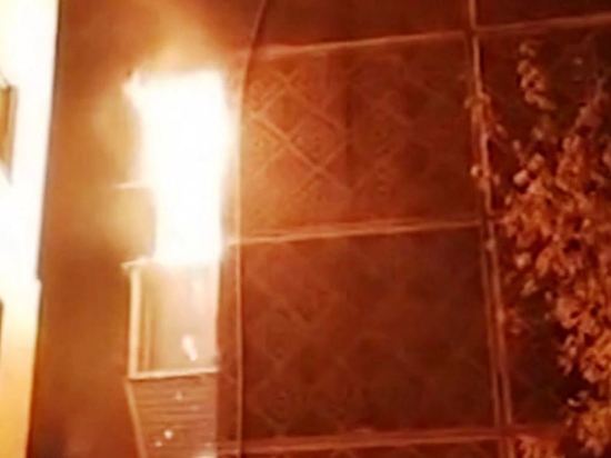 При пожаре квартиры пятиэтажки в Калуге пострадал человек