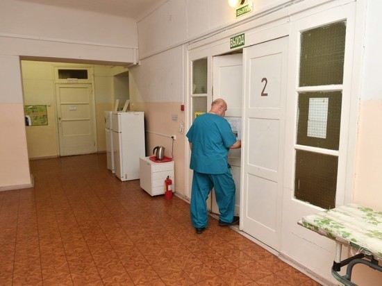 Женский стационар будет работать в старом здании на Луначарского еще полгода