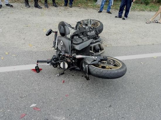 Лишённый прав мотоциклист на Кубани пострадал в ДТП