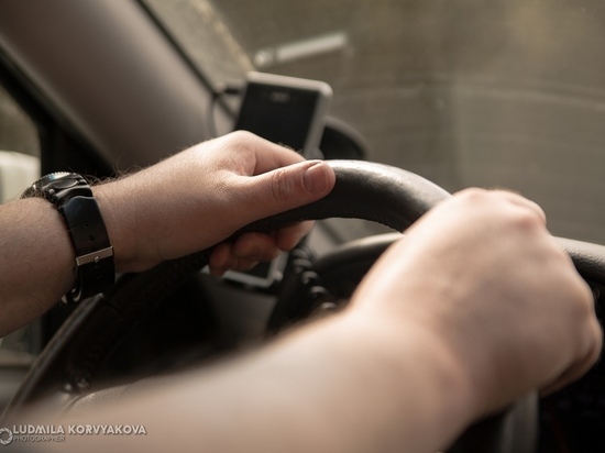 В Петрозаводске ищут водителя, сбившего пожилую женщину напротив Минздрава