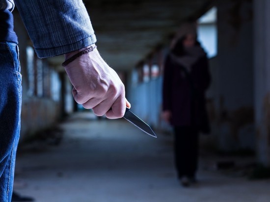 Черногорцы распространяют в соцсетях фоторобот мужчины, напавшего на девушку с ножом