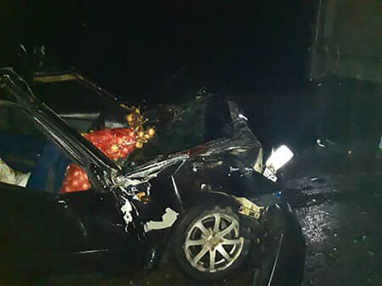 В Башкирии водитель «Нексии» разбился, влетев на скорости в «КамАЗ»