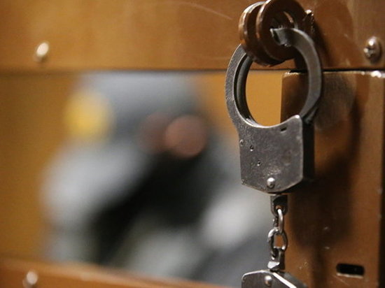 В Хакасии преступную группировку из 14 человек осудили за наркоторговлю