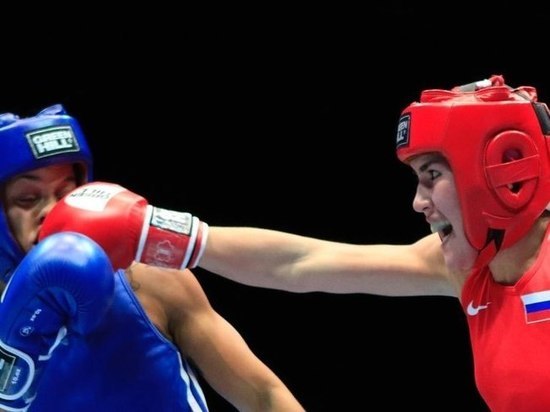 На Чемпионате мира в Улан-Удэ американка отправила Кристину Ткачеву в нокдаун
