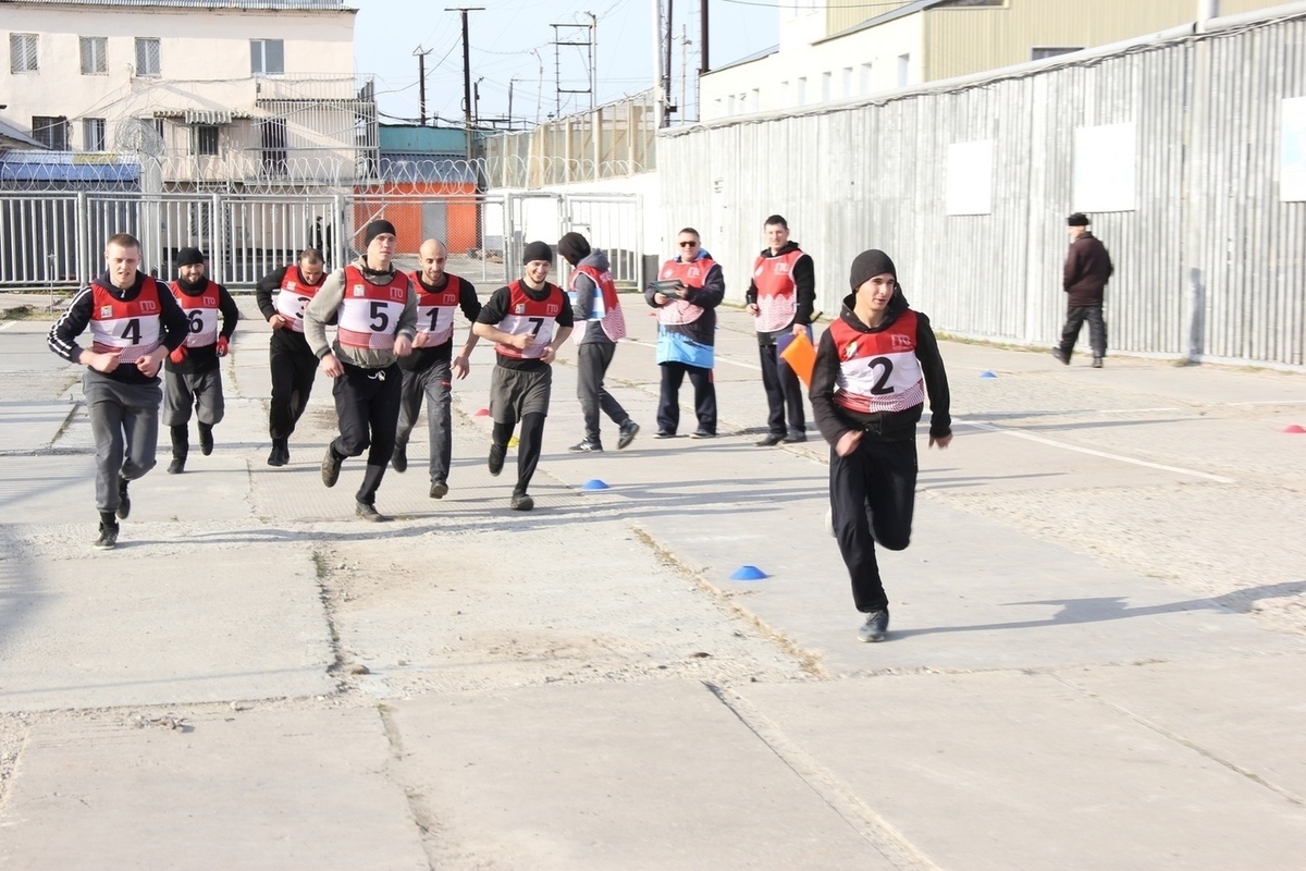 Осужденный. 15 осужденных. Ик-56 черный беркут. Исправительные учреждения. Зэки в колонии.