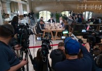 Президент Украины Владимир Зеленский в четверг дал большую пресс-конференцию, на которой он решил рассказать о своих достижениях и планах на посту главы республики