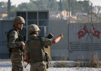 Армия Турции ведет на севере Сирии военную операцию против курдских формирований