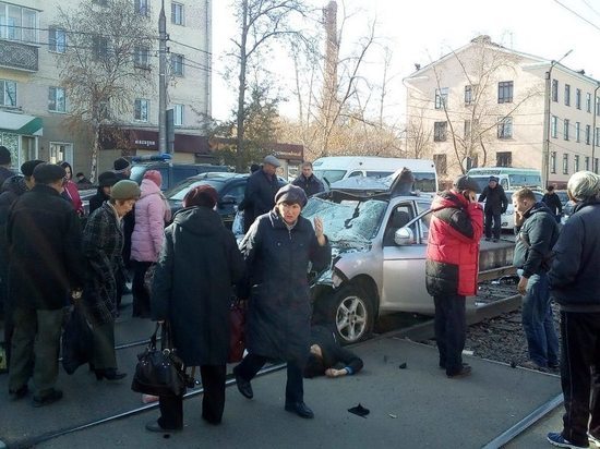 Сбитые на остановке в Улан-Удэ пешеходы скончались